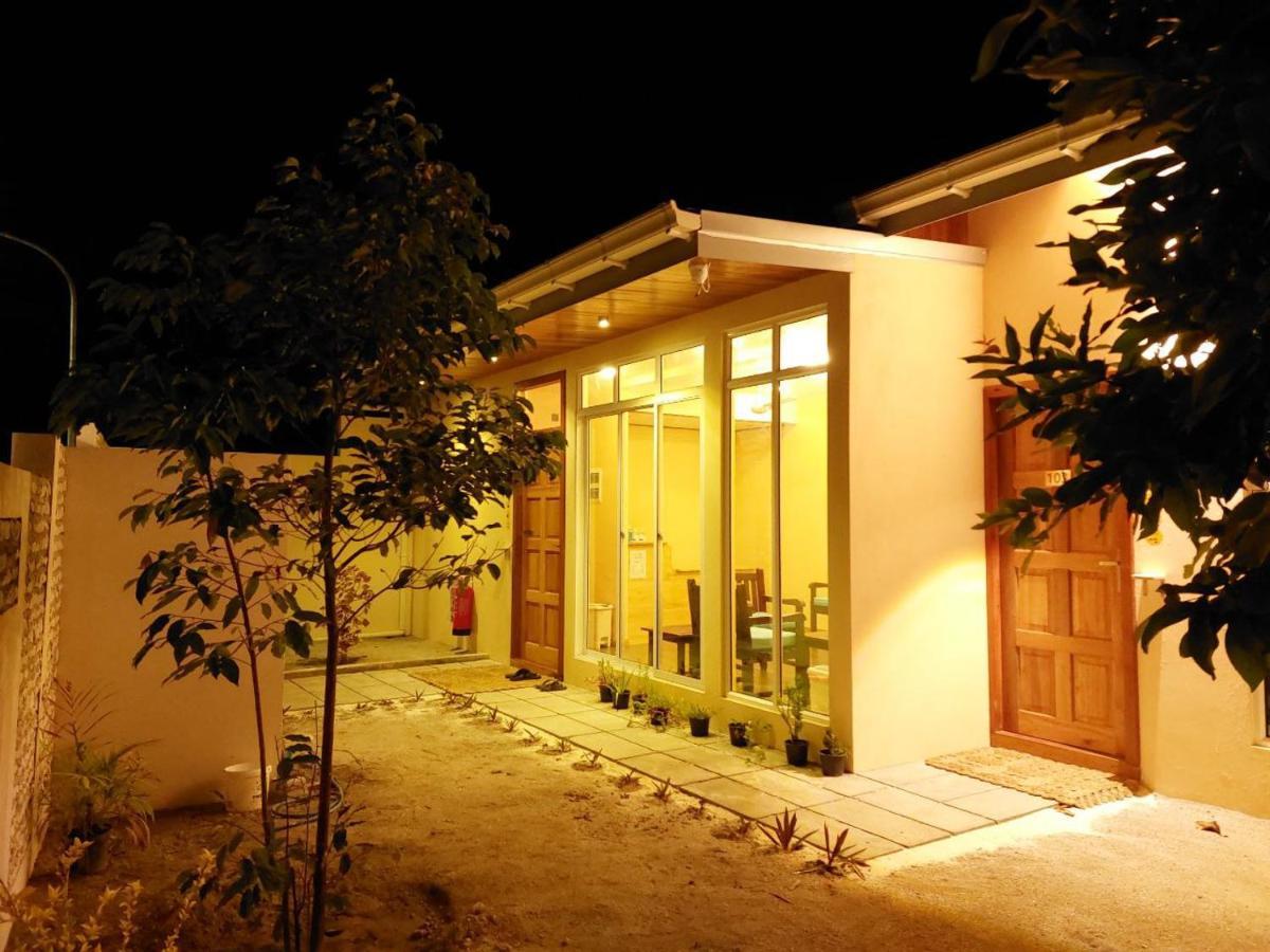 Ayira Maldives Hotel Feridhoo Exterior photo